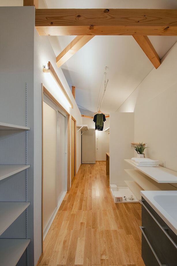 暮るみ（くるみ） 【平屋/3000万円以下/25坪以下/間取図有】お風呂が中心の間取りで暖かく、長く暮らせるバリアフリーの家の建築実例画像8