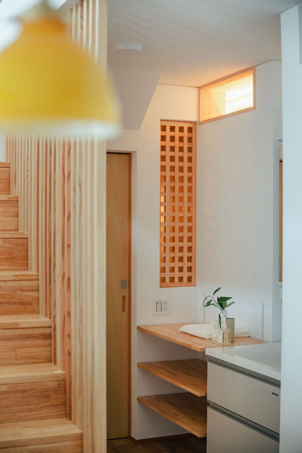 暮るみ（くるみ） 【30坪台/岡崎市】木の温もりに包まれる、梁見せリビングのある高性能住宅。家族が繋がる心地よい暮らしの建築実例画像7