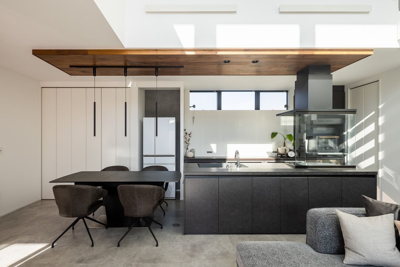 A ARCHiTECT 【本体価格4200万円台/約45坪】上質なシンプルモダンデザイン。非日常を楽しみ暮らす、「中庭のある家」の建築実例画像6