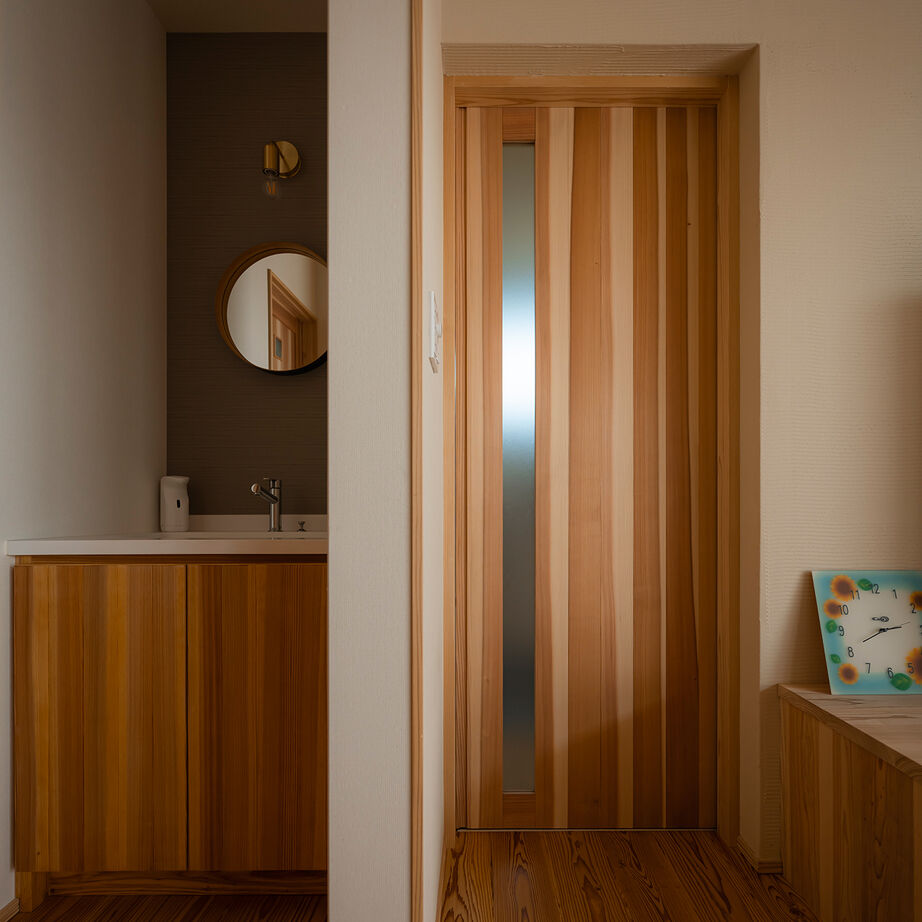 エコワークス 【ZEH住宅/30.1坪/平屋/間取り図あり】フレキシブルに使える畳ダイニングなど、暮らしのアイデアが満載の家の建築実例画像4