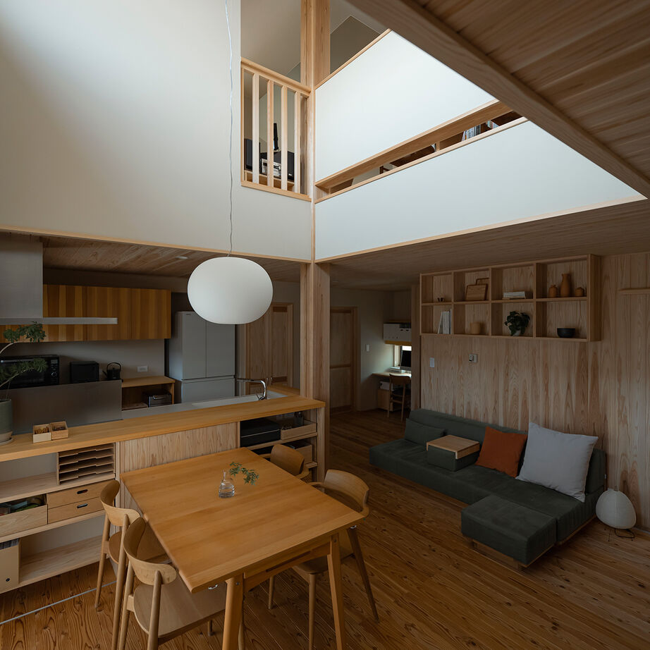 エコワークス 【ZEH住宅/39.5坪/2階建て/間取り図あり】夢のアトリエで描き、音楽室で楽器を奏でる、和カフェのような家の建築実例画像2