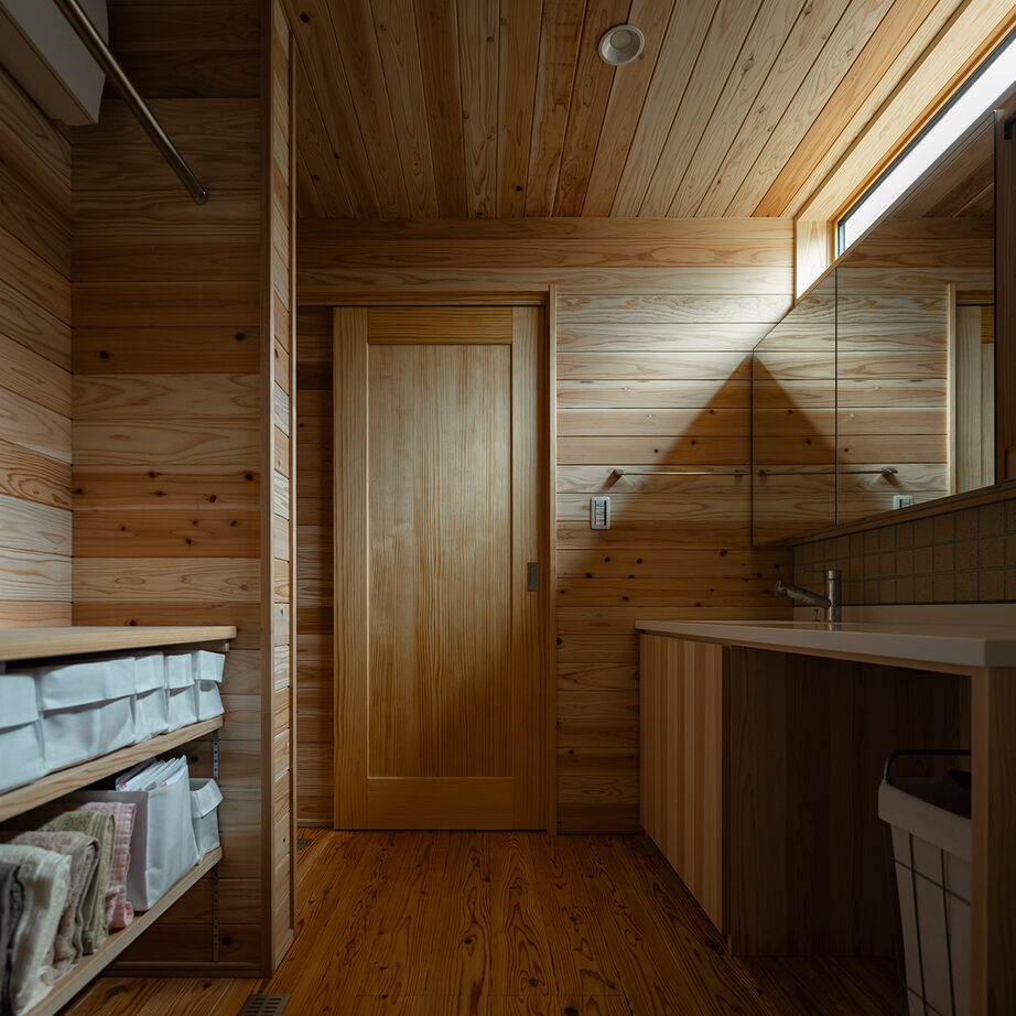 エコワークス 【店舗併用住宅/69.5坪/2階建て/間取り図あり】木の家と薬局がひとつに！お客様を包み込む癒しのZEH住宅の建築実例画像9