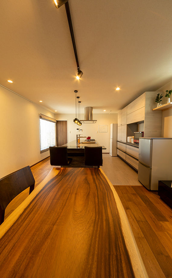 ブラザー不動産 【平屋｜2000万円台｜建築家デザイン｜傾斜地｜変形地｜間取り】あっぱれ！三角の不整形地に建てた三角の家の建築実例画像8