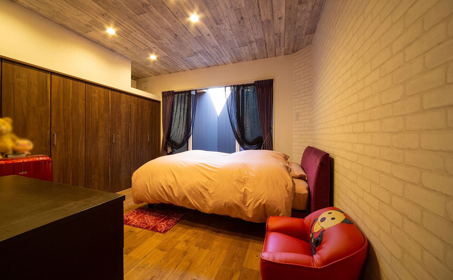 ブラザー不動産 【平屋｜2000万円台｜建築家デザイン｜傾斜地｜変形地｜間取り】あっぱれ！三角の不整形地に建てた三角の家の建築実例画像12