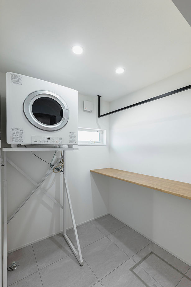 ブラザー不動産 【3000万円台前半｜知立市｜家事ラク】キッチンが家の真ん中！どこに行くにもスムーズな家の建築実例画像6