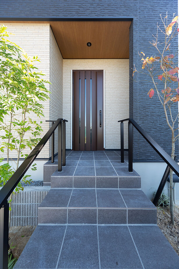 ブラザー不動産 【名古屋市｜30坪台・3LDK｜土地｜太陽光・蓄電池】アイランドキッチンを中心としたスッキリ生活空間の建築実例画像10