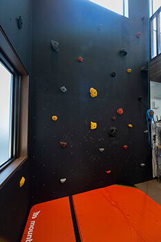 ブラザー不動産 【みよし市｜20坪台・3LDK｜土地｜太陽光｜ボルダリング】常識にとらわれない遊び心のある住まいの建築実例画像4