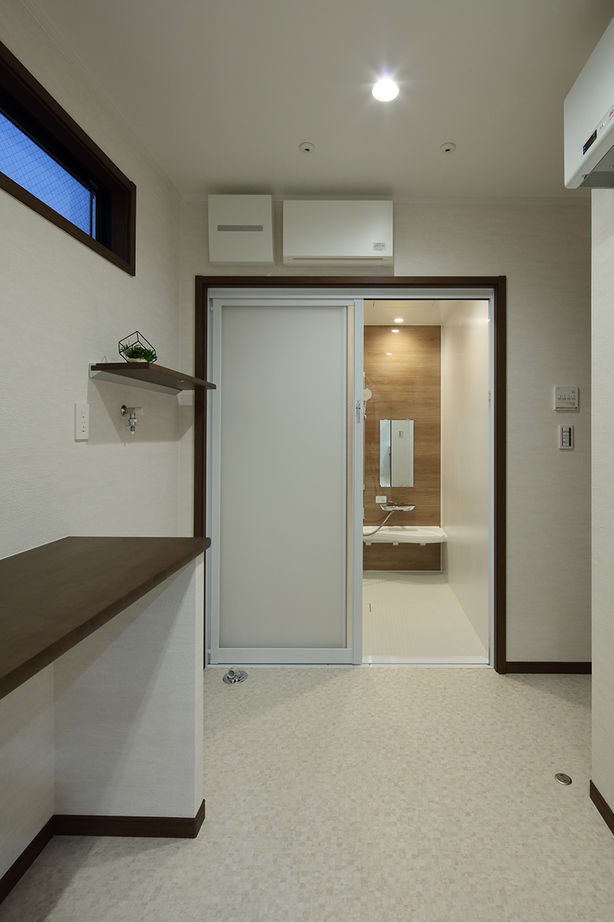 SEINO HOME（セイノーホーム） by 西濃建設 岐阜|2100万円×間取り｜土地から相談！おうち図書館にサンルーム、独立洗面にたっぷり収納も希望通りの家の建築実例画像10