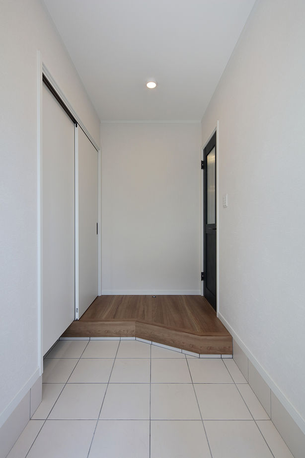 SEINO HOME（セイノーホーム） by 西濃建設 【岐阜/平屋/2000万円台/30坪台/間取り】リビングを中心に置き、スキップフロアで遊び心のある4LDKの平屋の建築実例画像6