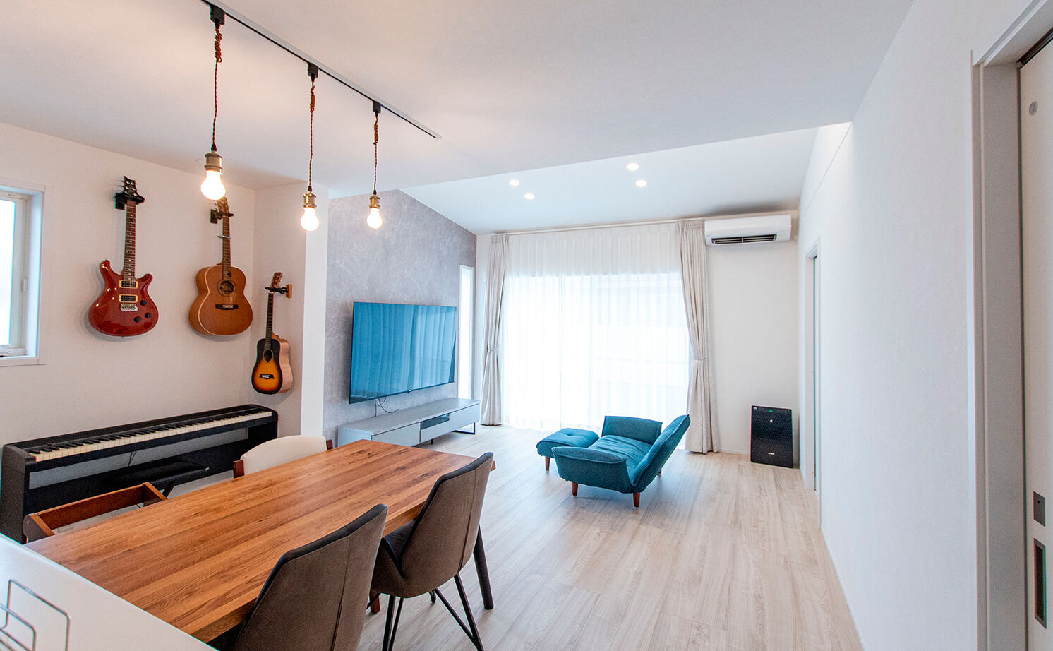 SEINO HOME（セイノーホーム） by 西濃建設 【岐阜/2000万円台/20坪台/間取り】アメリカンな外観がこだわり！コンパクトでも開放的に暮らせる2階建ての建築実例画像2