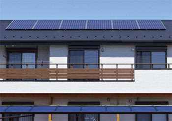 昭栄建設の注文住宅 予算を配慮した柔軟な提案 無垢材に包まれた理想の家の建築実例画像5