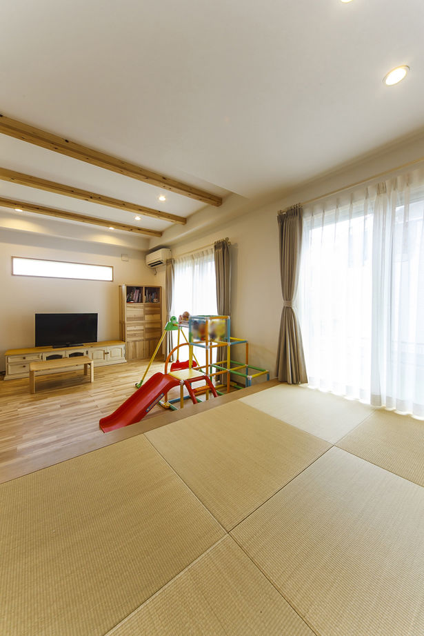 昭栄建設の注文住宅 【2000～2500万円/35坪】子育て間取りを実現した住まい。家族のつながりを深める工夫が随所にの建築実例画像4