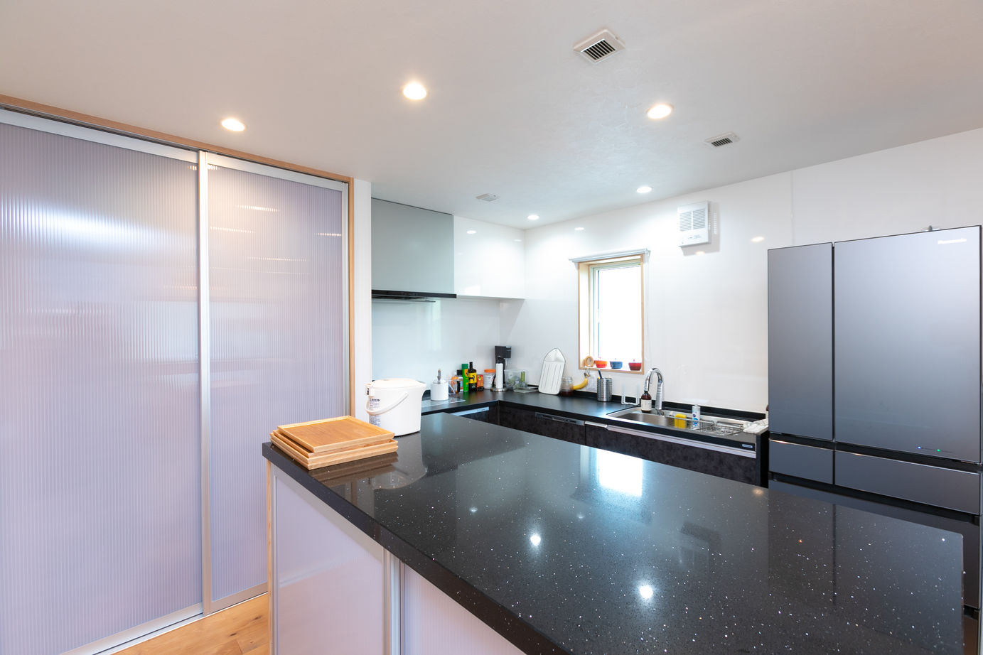 昭栄建設の注文住宅 【埼玉県/30坪台/ボルダリング/間取り図】家時間を楽しむアイデア満載な空間に自然と顔があい会話が弾む家の建築実例画像9