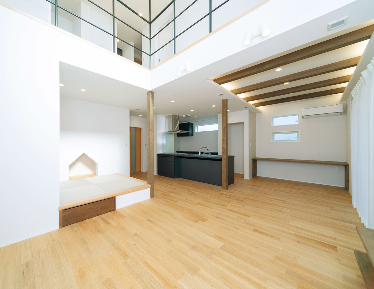 昭栄建設の注文住宅 【川口市/2000万円台/30坪台】行き届く子育て目線の設計に住環境を考えたデザインと機能性がつまった家の建築実例画像1