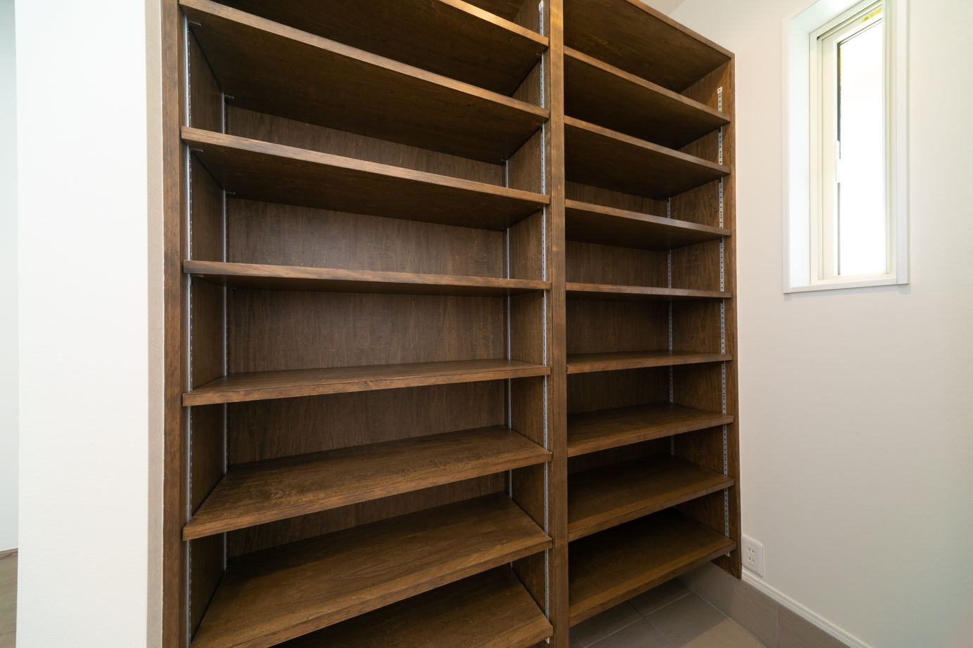 昭栄建設の注文住宅 【川口市/2000万円台/30坪台】行き届く子育て目線の設計に住環境を考えたデザインと機能性がつまった家の建築実例画像17