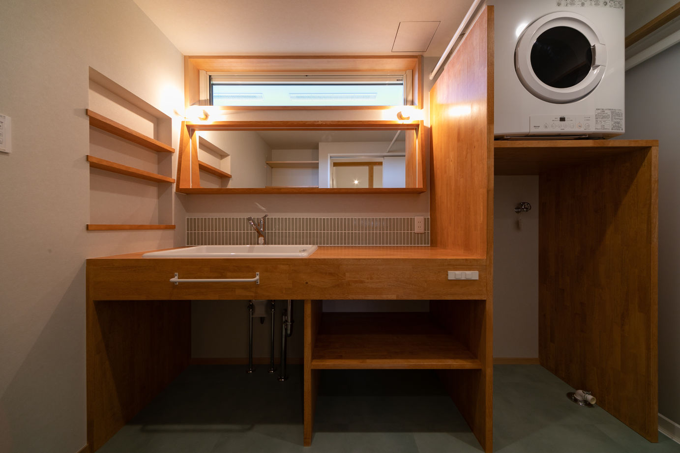 昭栄建設の注文住宅 【蓮田市/2000万円台/30坪台/間取り有】緑を採り込んだパッシブハウス。木を使い丁寧に造作した住空間の建築実例画像5