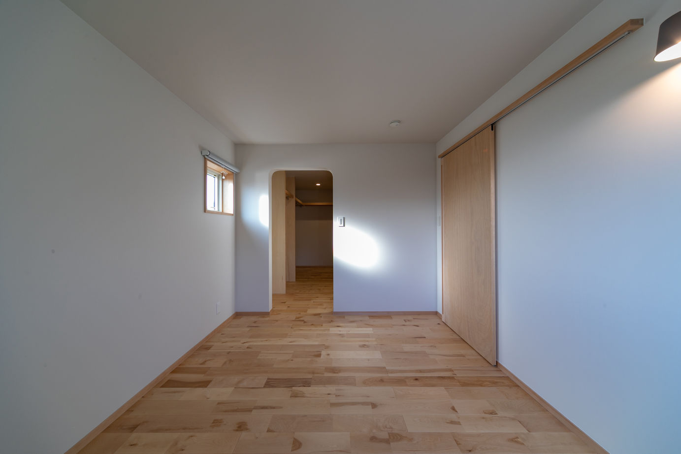 昭栄建設の注文住宅 【蓮田市/2000万円台/30坪台/間取り有】緑を採り込んだパッシブハウス。木を使い丁寧に造作した住空間の建築実例画像9