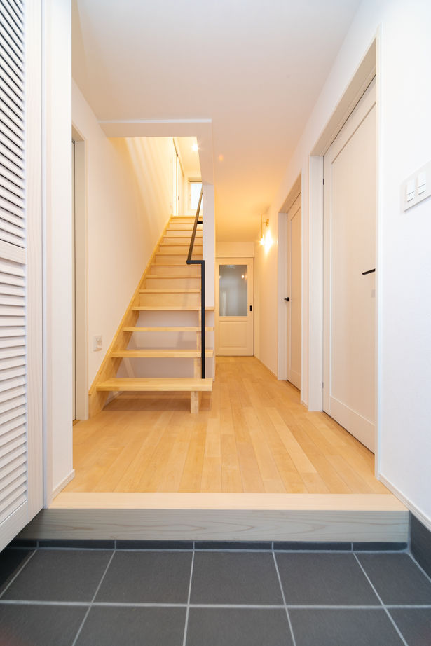 昭栄建設の注文住宅 【蕨市/2000万円台/20坪台】都市部の限られた敷地を最大限に活用。2階LDK＋ロフトで明るく伸びやかにの建築実例画像5