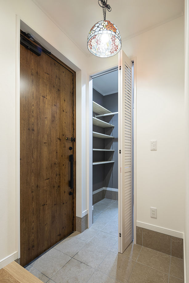 【相模原・八王子・日野】ハタノ木材 【2000万円台／吹抜／家事動線／収納充実／間取図有】ウッドデッキ&ホームシアターで家族を楽しむ!の建築実例画像9