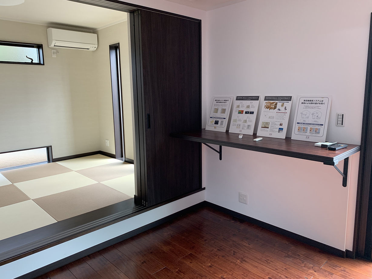 【相模原・八王子・日野】ハタノ木材 【2500万円～2999万円台／吹抜／高断熱】キッチンの上に陽光広がる大空間。家族の気配を感じるくつろぎの家の建築実例画像6