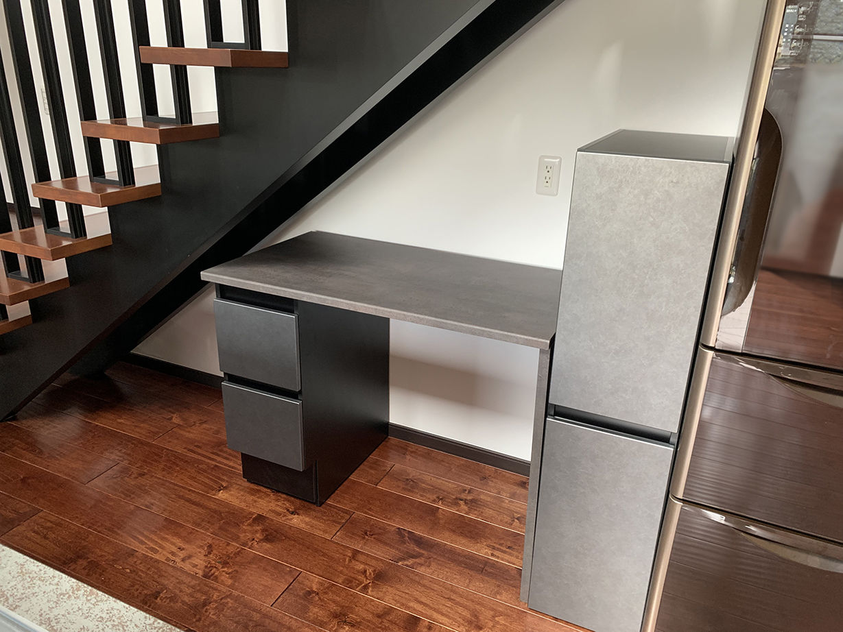 【相模原・八王子・日野】ハタノ木材 【2500万円～2999万円台／吹抜／高断熱】キッチンの上に陽光広がる大空間。家族の気配を感じるくつろぎの家の建築実例画像10