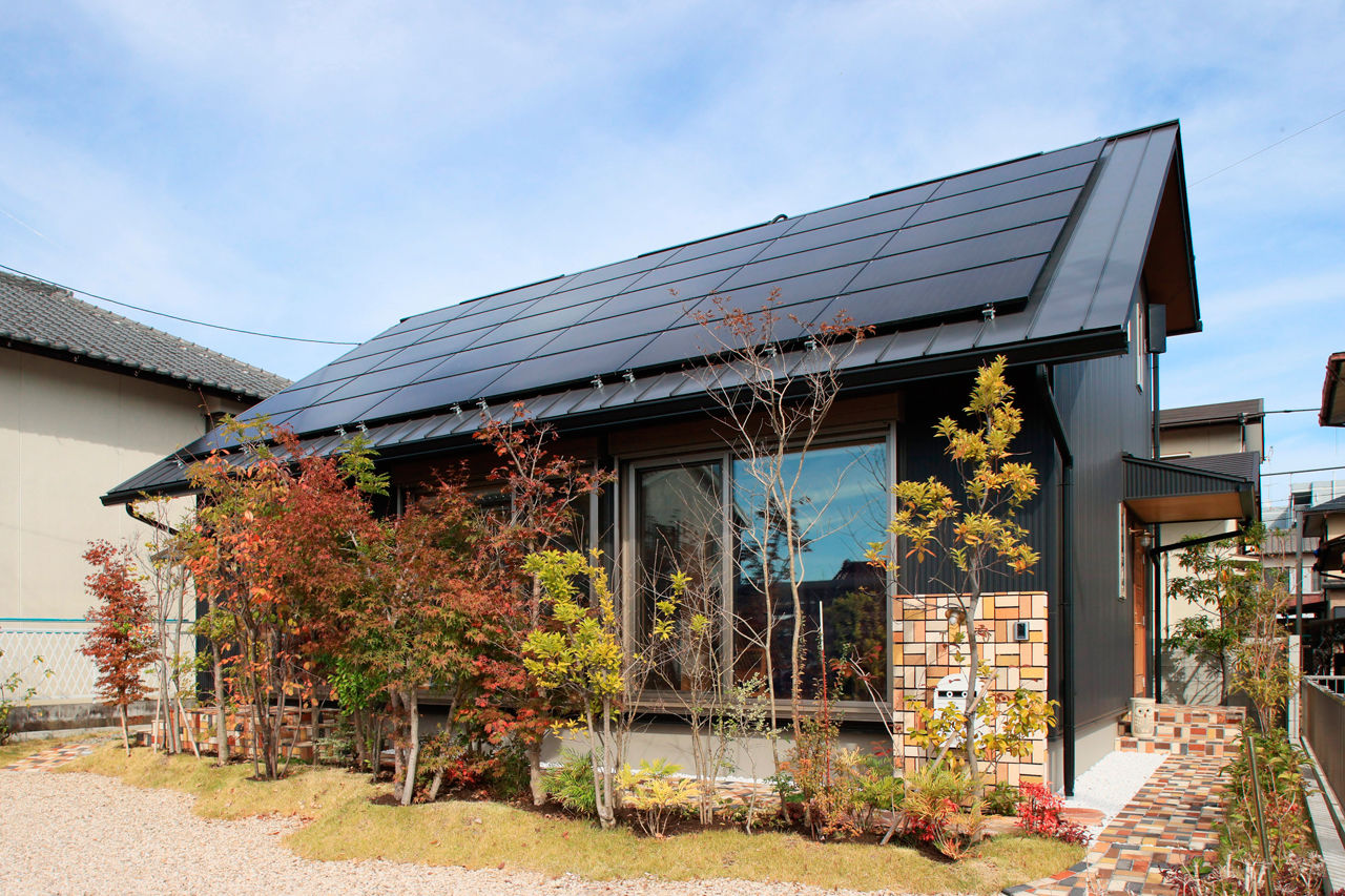 参建 【高性能×平屋風｜間取り有】真冬でも家の中はポカポカ。自然の中の心地よさを叶えた天然木の高性能住宅の建築実例画像2