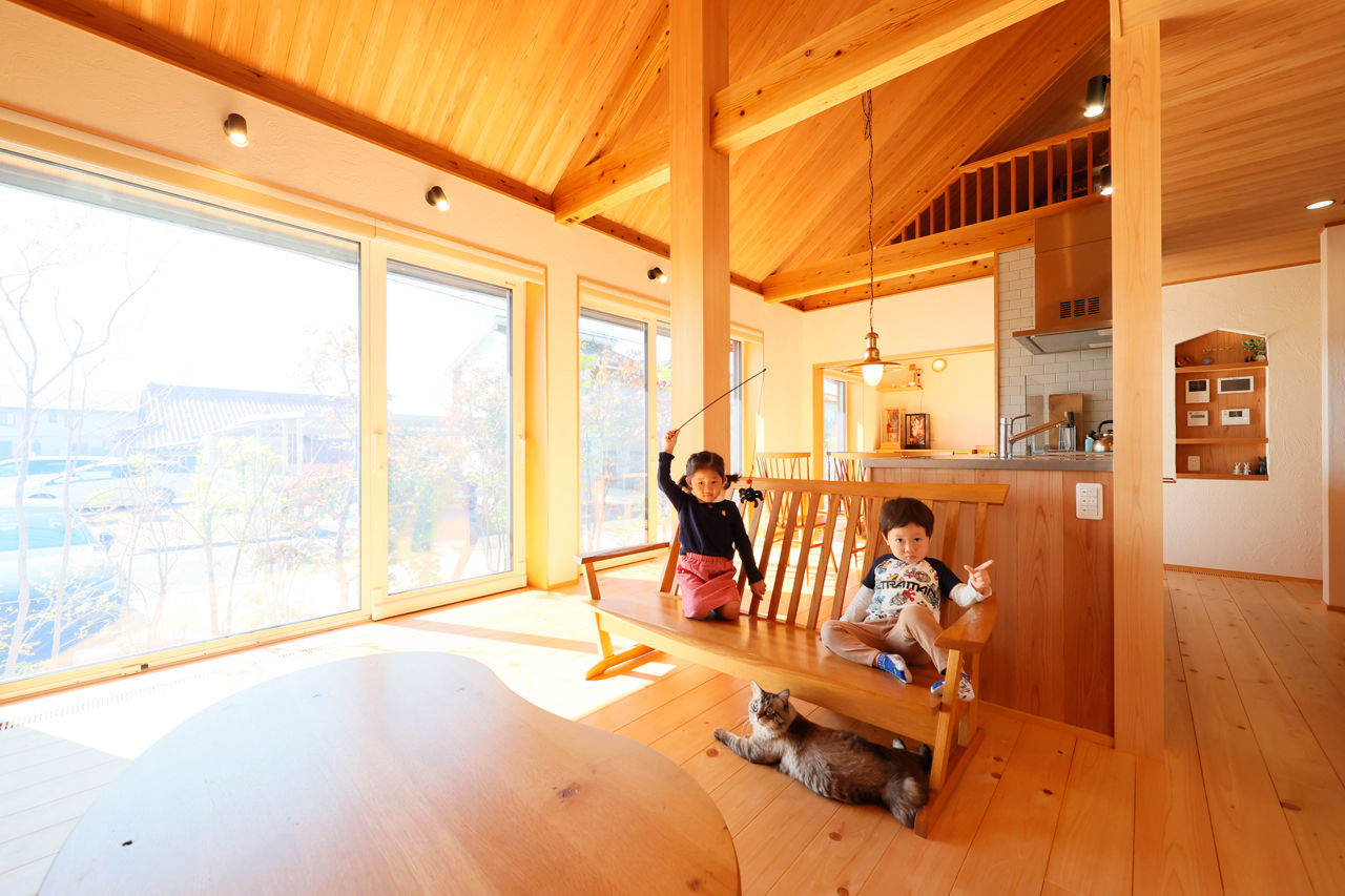 参建 【高性能×平屋風｜間取り有】真冬でも家の中はポカポカ。自然の中の心地よさを叶えた天然木の高性能住宅の建築実例画像6