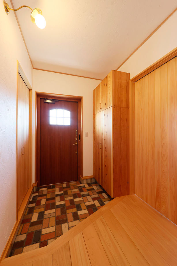 参建 【高性能×平屋風｜間取り有】真冬でも家の中はポカポカ。自然の中の心地よさを叶えた天然木の高性能住宅の建築実例画像9