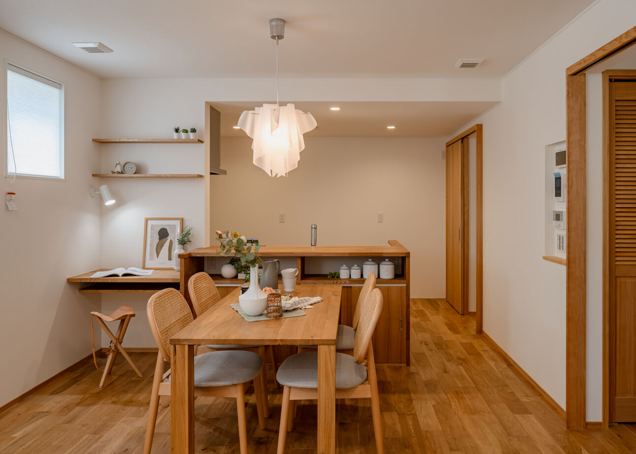 参建 【名古屋市/30坪以下/駅前/吹抜け/ZEH】駅近でもゆっくりとくつろげる家の建築実例画像5