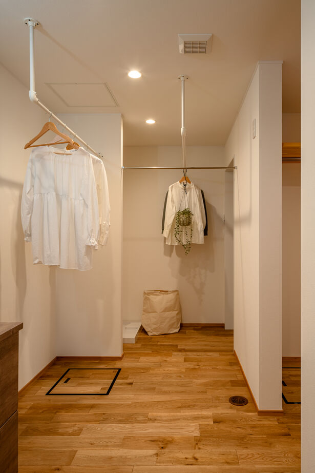 参建 【名古屋市/30坪以下/駅前/吹抜け/ZEH】駅近でもゆっくりとくつろげる家の建築実例画像8