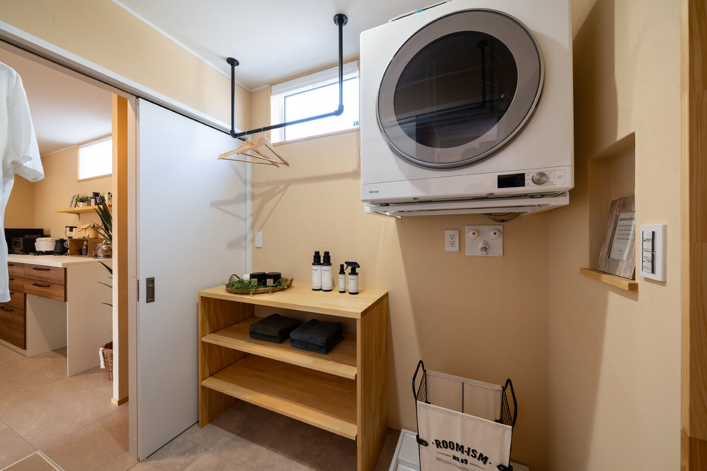 参建 【春日井市/30坪台/ZEH】インテリアも映える 暮らしやすい工夫が行き届いた家の建築実例画像5