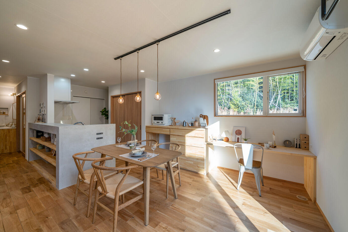 参建 【日進市/30坪以下/ZEH】１階完結型の回遊動線の家事楽ハウスの建築実例画像2