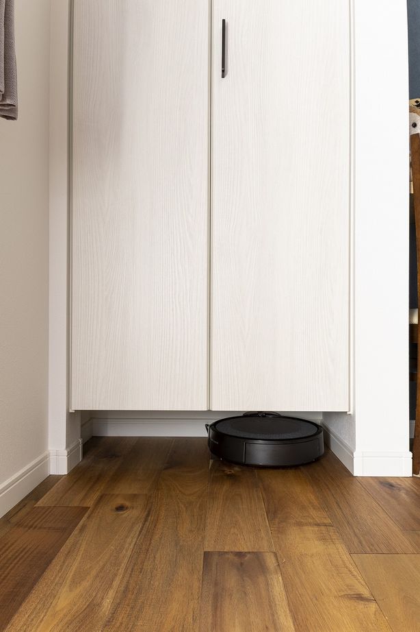 「ゆとりある木の家」　マヤ建設 【2,300万円/間取有/36坪/ガルバニウム外壁】機能的な横並びキッチン。無垢の床材の質感を活かした木の家。の建築実例画像9