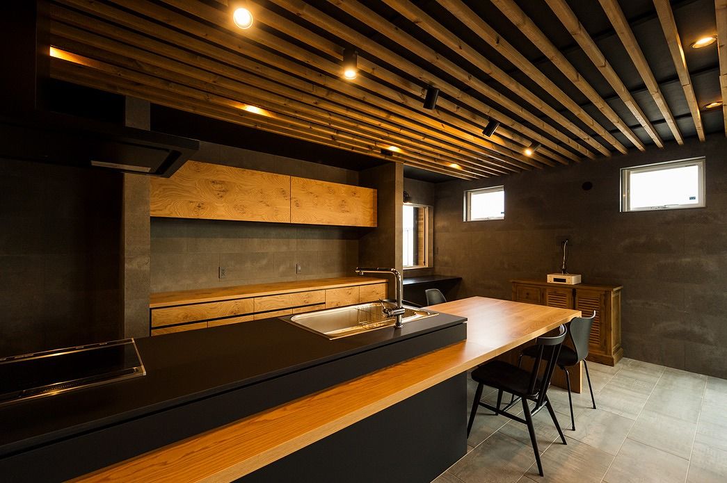 ダイケンアーキテクツ 開放感溢れる室内空間。内と外との繋がり。プライバシーを考慮しながらも風景を暮らしに取り込む住まいの建築実例画像5