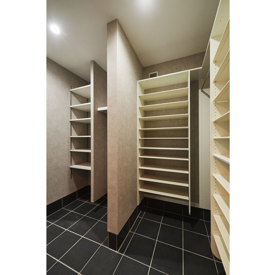 ダイケンアーキテクツ 木の美しさに癒される、ディテールまでこだわった大人モダンの住まいの建築実例画像10