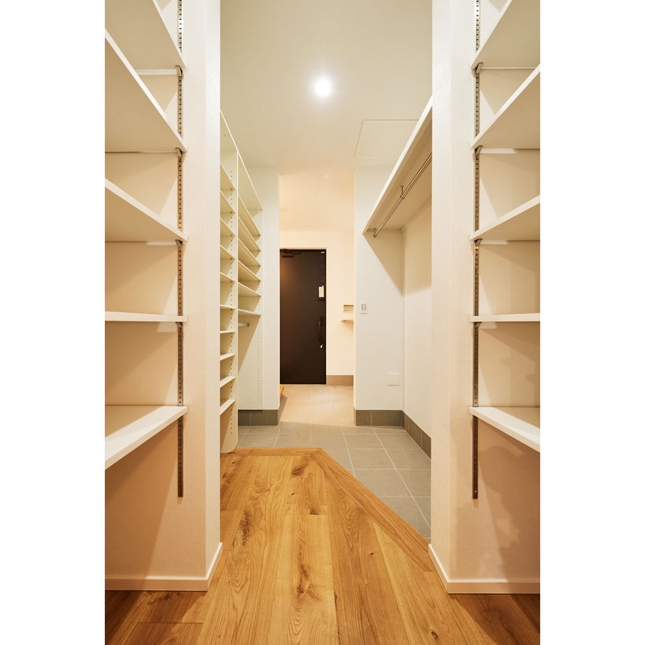 ダイケンアーキテクツ 家族の笑顔が生まれる開放的なLDK。ぬくもり溢れるホテルライクな住まいの建築実例画像9