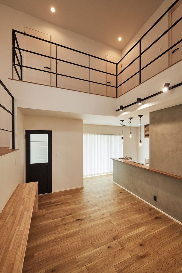 ダイケンアーキテクツ 遊び心と実用性を兼ね備えたスキップフロアの家の建築実例画像3