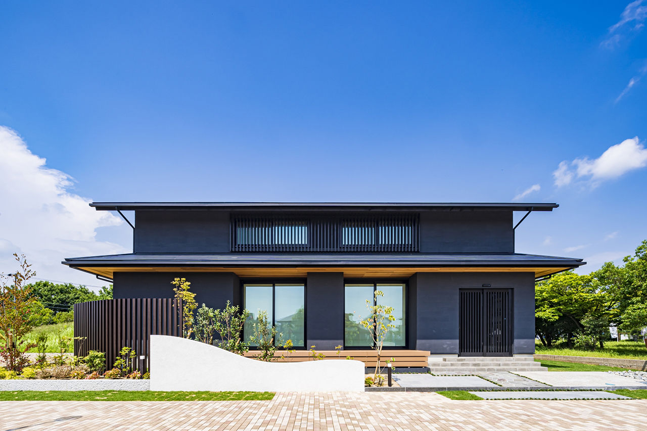 Lien建築設計(旧サロンナビ) いつの時代にも喜ばれる、飽きのこないデザインと暮らしやすい動線が快適な和モダン住宅の建築実例画像1