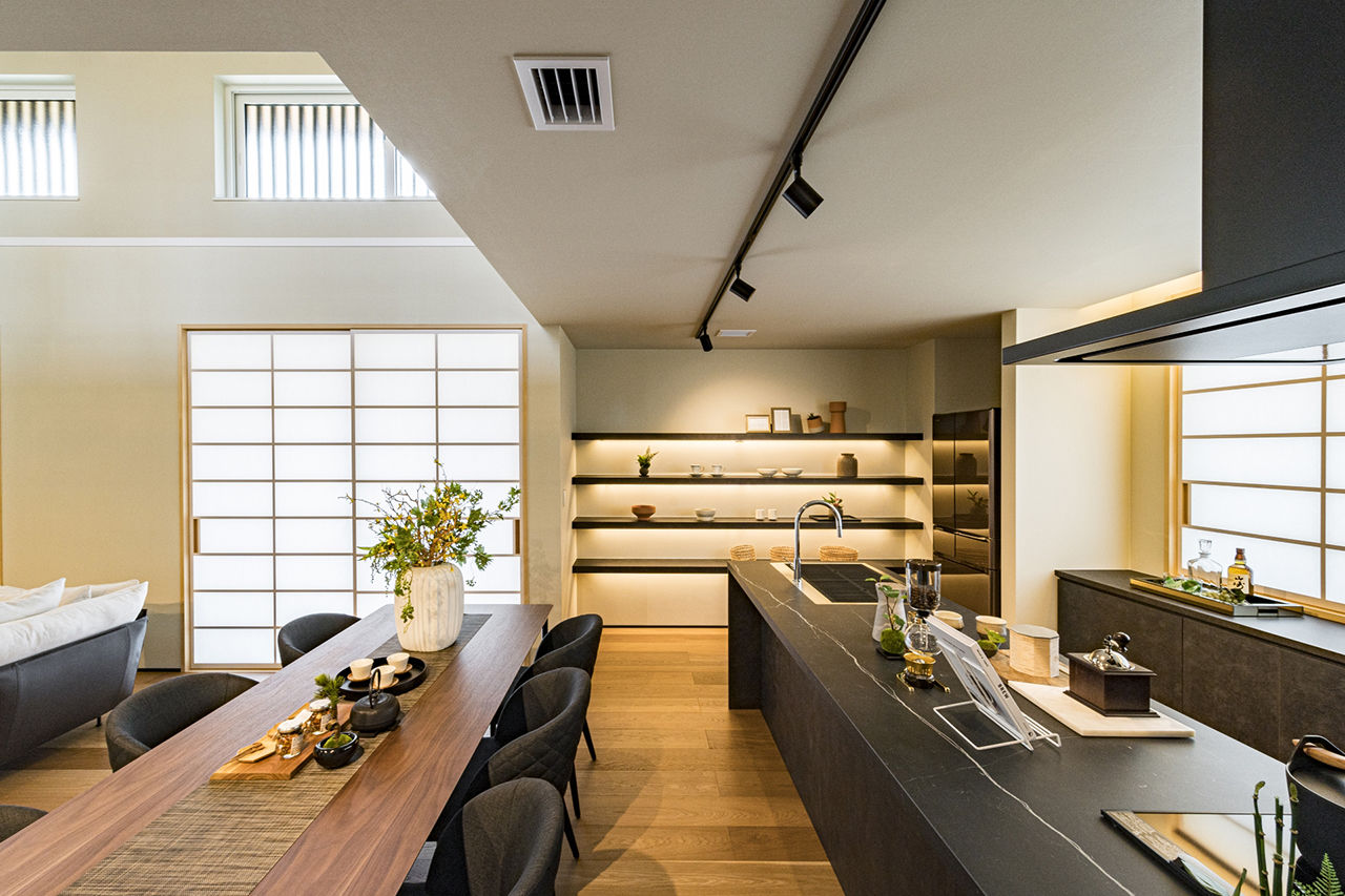 Lien建築設計(旧サロンナビ) いつの時代にも喜ばれる、飽きのこないデザインと暮らしやすい動線が快適な和モダン住宅の建築実例画像3