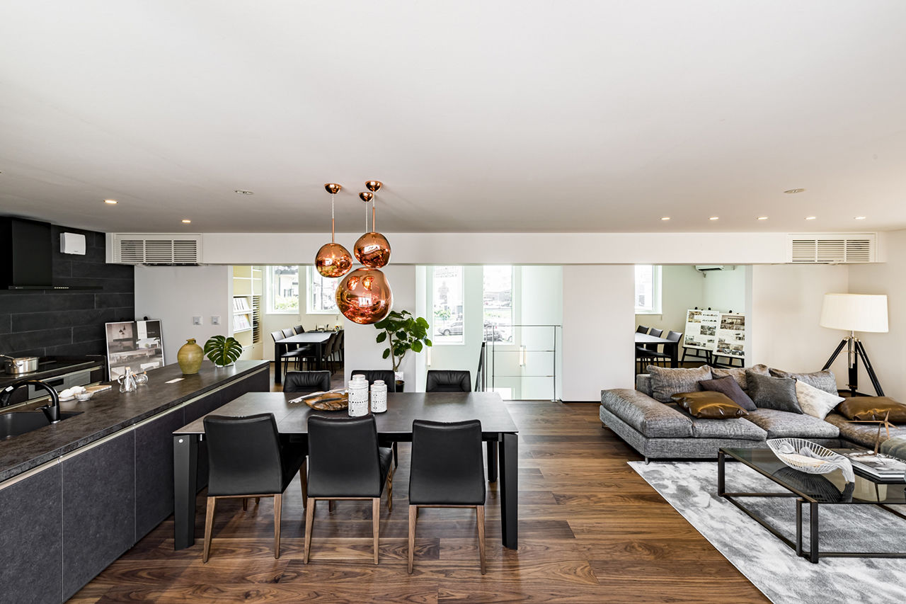 Lien建築設計(旧サロンナビ) 【ガレージ】趣味を暮らしの一部とし、心豊かに過ごせる空間。愛車をより身近に感じられるガレージハウスの建築実例画像5