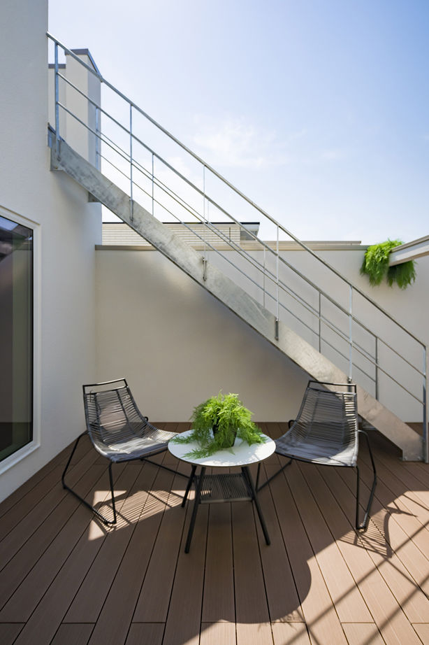 Lien建築設計(旧サロンナビ) 【ガレージ】趣味を暮らしの一部とし、心豊かに過ごせる空間。愛車をより身近に感じられるガレージハウスの建築実例画像7