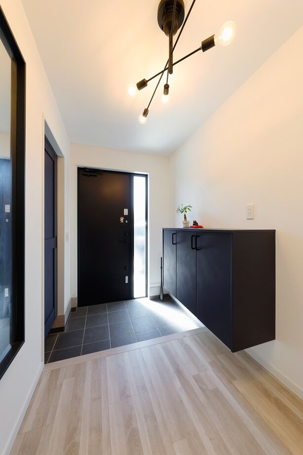 Lien建築設計(旧サロンナビ) 【2000万円台/間取り図有】回遊動線で日々の生活がもっとスムーズに。開放的な吹抜けリビングの住まいの建築実例画像15