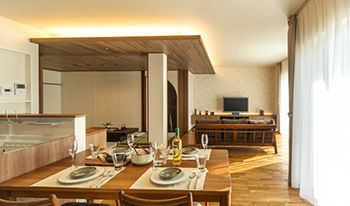 成友建設 【3700～3799万円／IoT対応住宅】先進の性能を備えたスタイリッシュな住まいの建築実例画像2