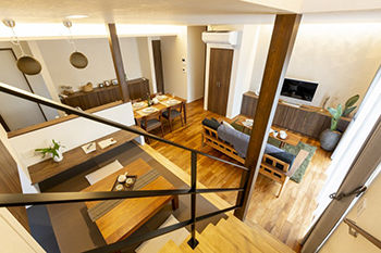 成友建設 【2500～2599万円／機能的な家事動線】木の質感と塗り壁の素材感でおしゃれな空間にの建築実例画像6