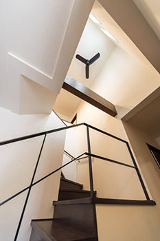 成友建設 【3200～3299万円】富山の伝統工芸品の組子、着色真鍮を使用した深みのある内観の建築実例画像5