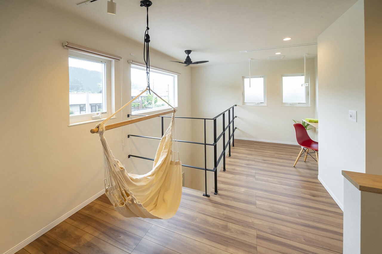 ４u DESIGN HOUSE（フォーユーデザインハウス） 【高山市｜2000万円台｜30坪台】心地よい毎日を叶える、ナチュラルな雰囲気の吹抜けリビングの家の建築実例画像8