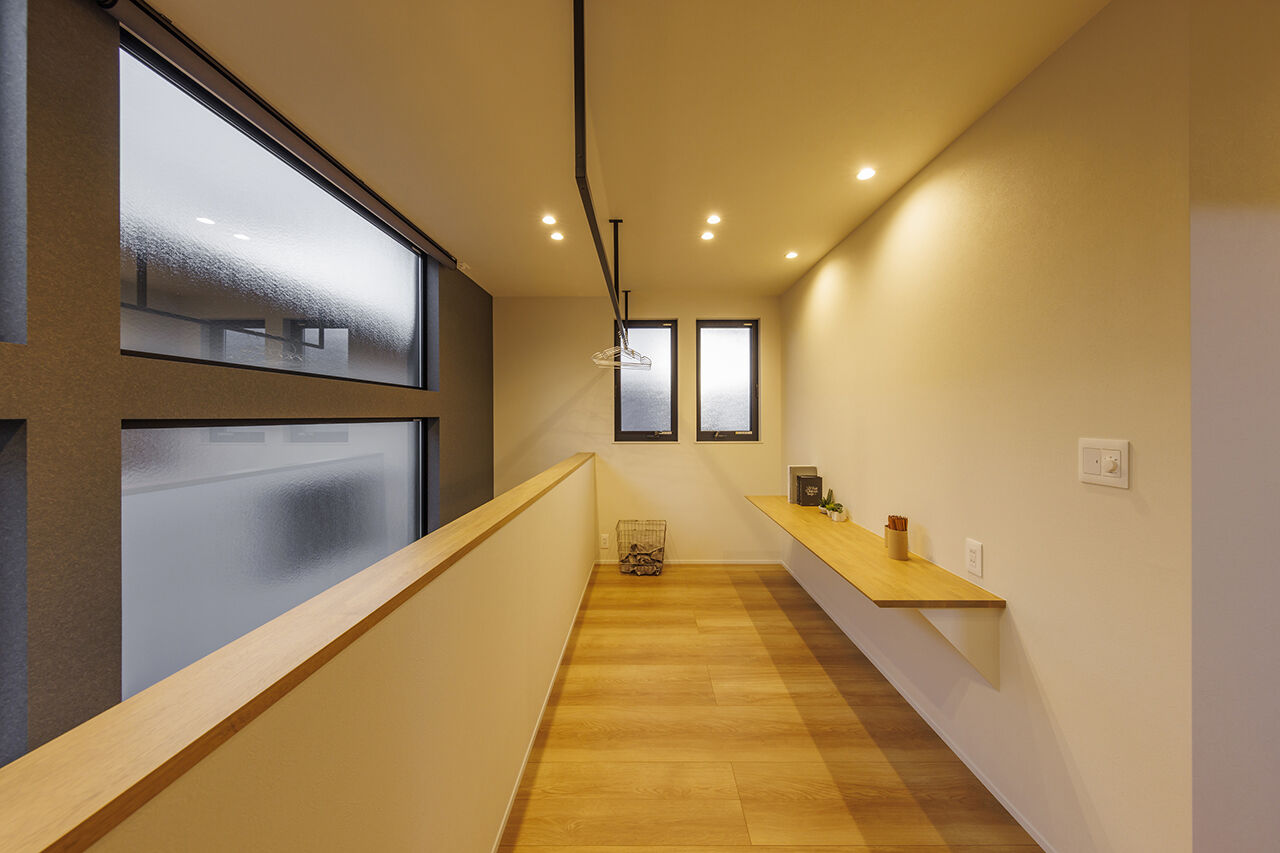 ４u DESIGN HOUSE（フォーユーデザインハウス） 【高山市｜2000万円台｜30坪】小上がりの畳スペースは居酒屋風ダイニング。落ち着いた雰囲気の和モダンな家の建築実例画像7