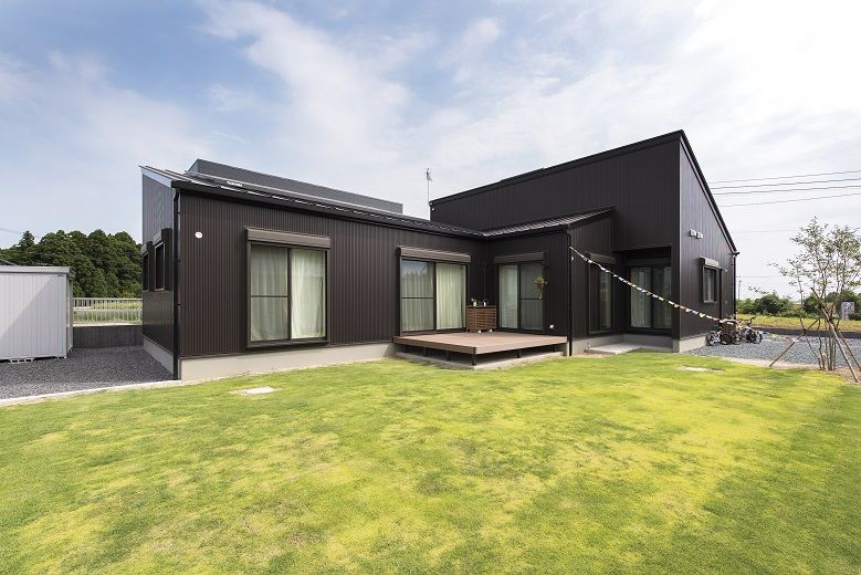 東海住宅　エンジョイホーム 平屋35坪｜みんなが集まるLDK｜仕切り少ない開放的空間｜生活ラクラク動線｜素足が気持ちいい無垢の家の建築実例画像2