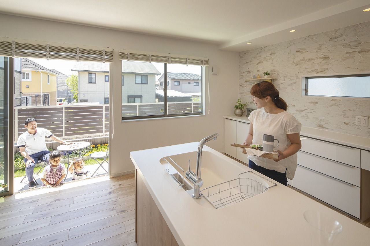 東海住宅　エンジョイホーム 2階建て｜インナーガレージ｜広々LDK｜美しさ×住みやすさを追求した家の建築実例画像5