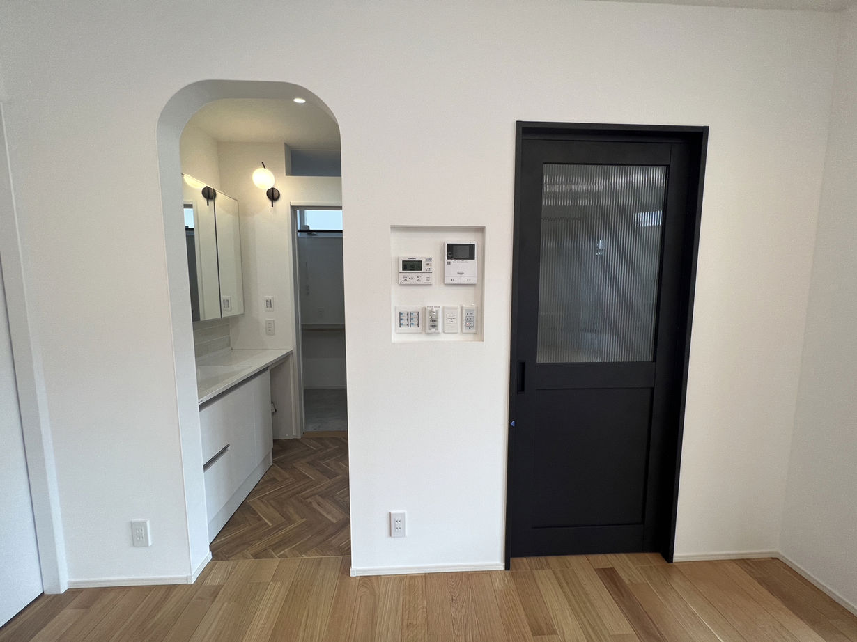 藍の家 【2300万円台/34.4坪/間取図あり】1階で生活が完結できる回遊動線が特徴のナチュラルモダンな暮らしの建築実例画像5